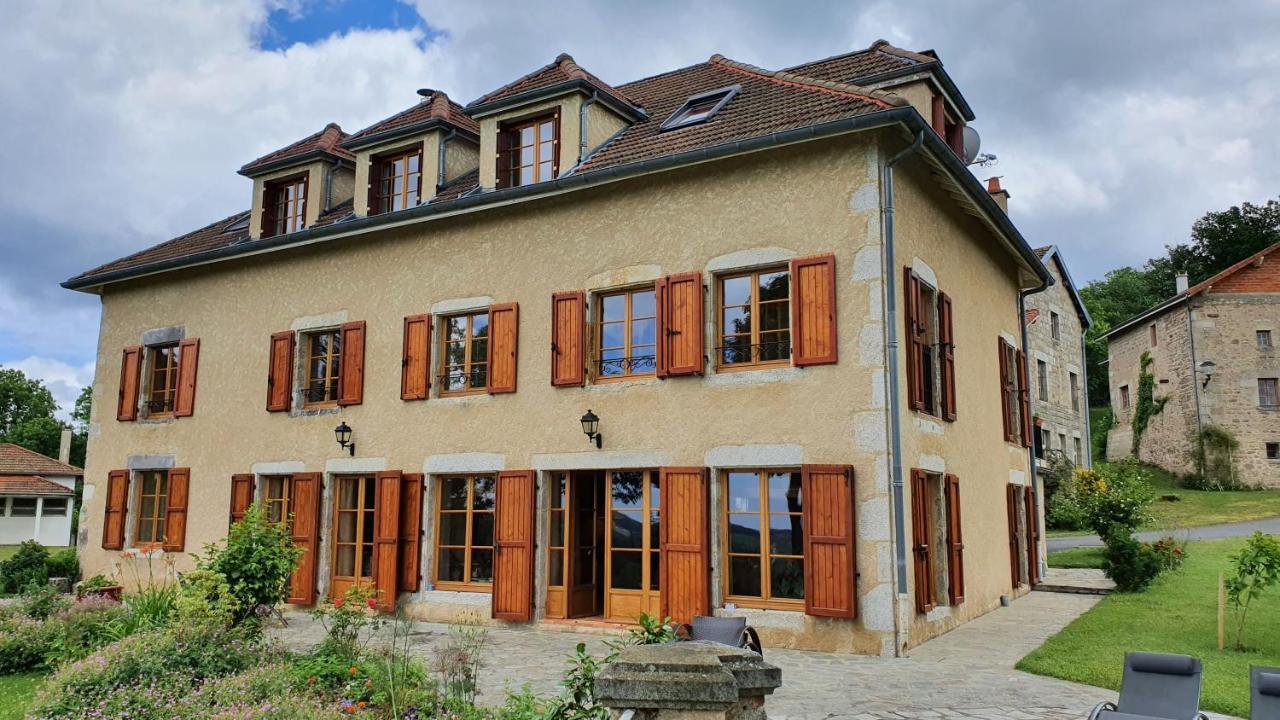 Domaine De Montvianeix Saint-Victor-Montvianeix Exterior foto