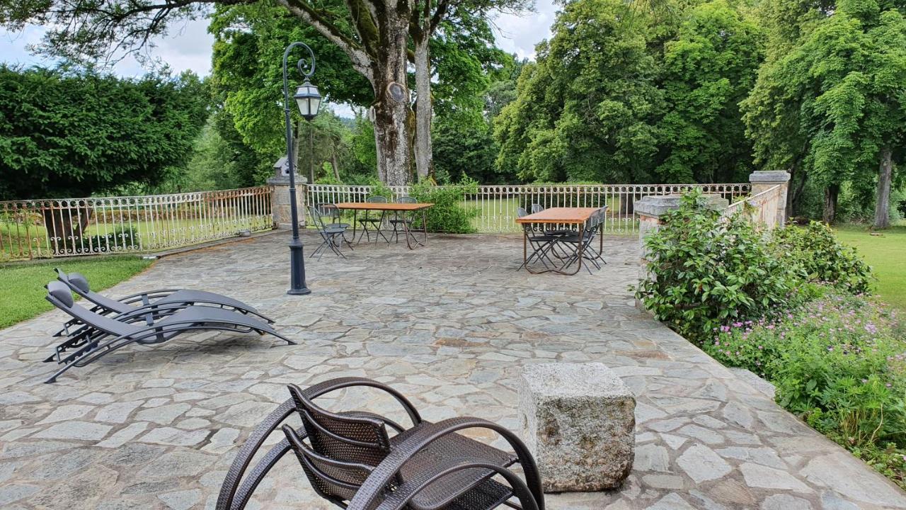 Domaine De Montvianeix Saint-Victor-Montvianeix Exterior foto