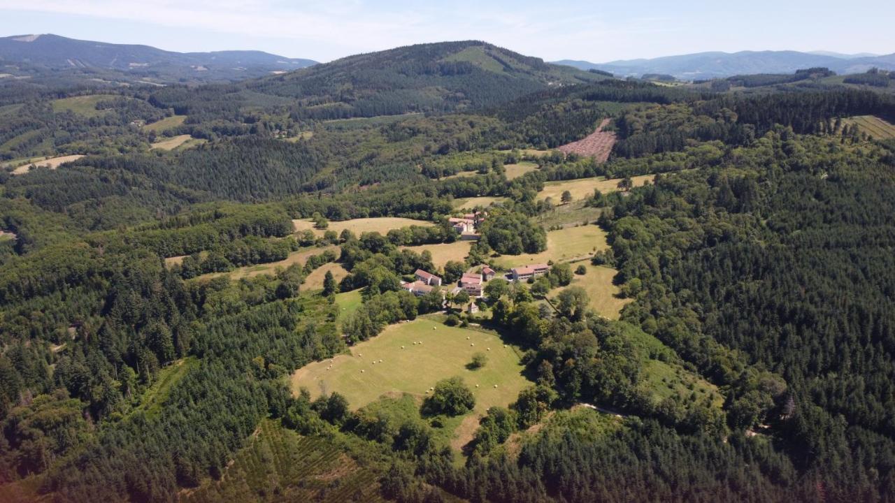 Domaine De Montvianeix Saint-Victor-Montvianeix Exterior foto
