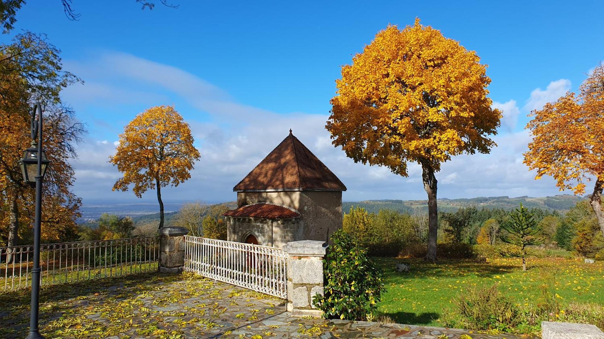 Domaine De Montvianeix Saint-Victor-Montvianeix Exterior foto